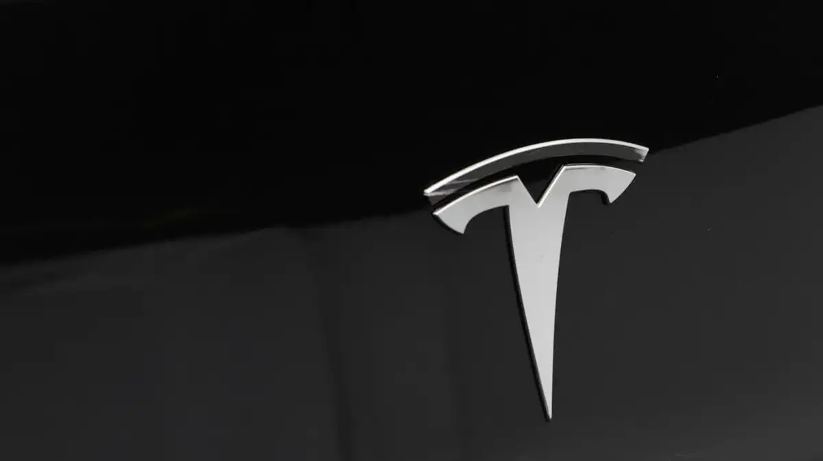 2021-tesla-model-3-e-long-range-4x4-big-19