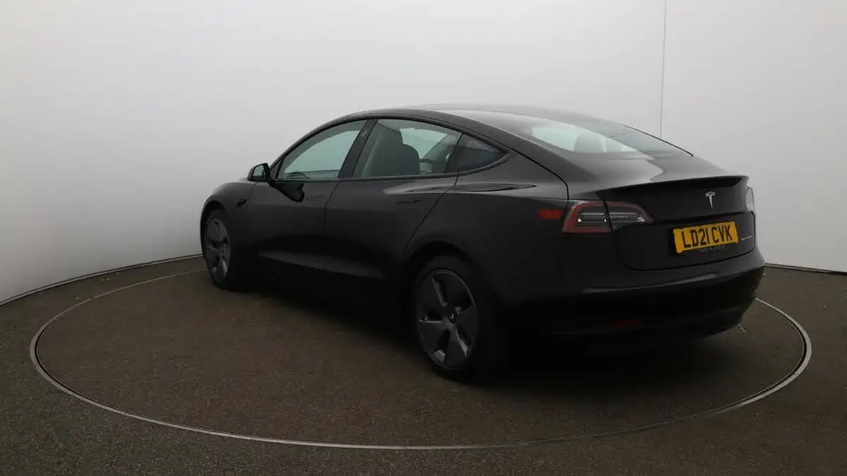 2021-tesla-model-3-e-long-range-4x4-big-54
