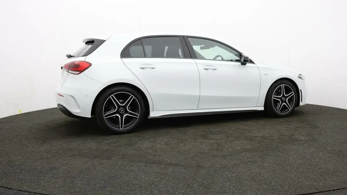 2022-mercedes-benz-a-class-13-a180-amg-line-executive-edition-hatchback-5d-7g-dct-big-29