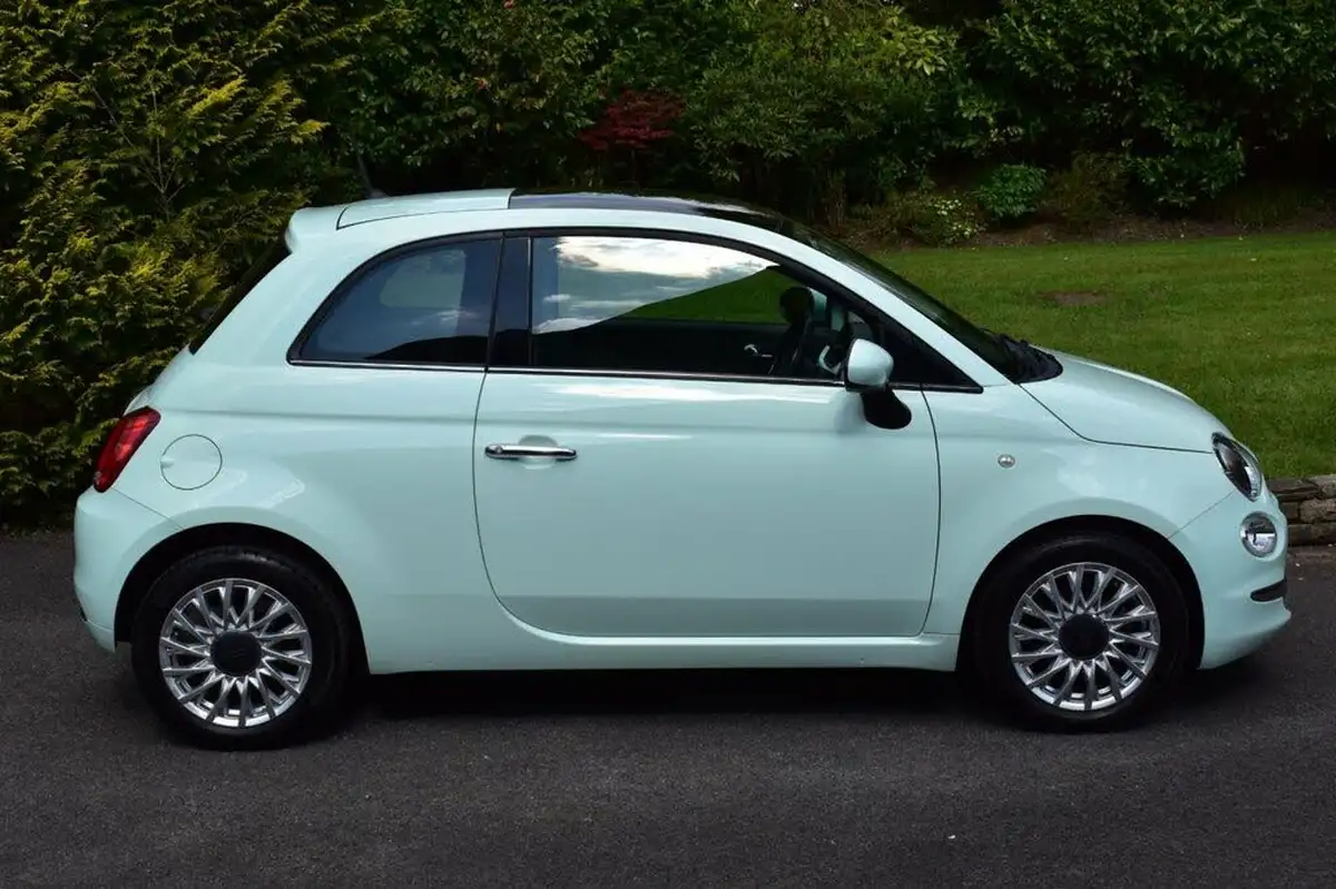 2016-fiat-500-12-lounge-big-1
