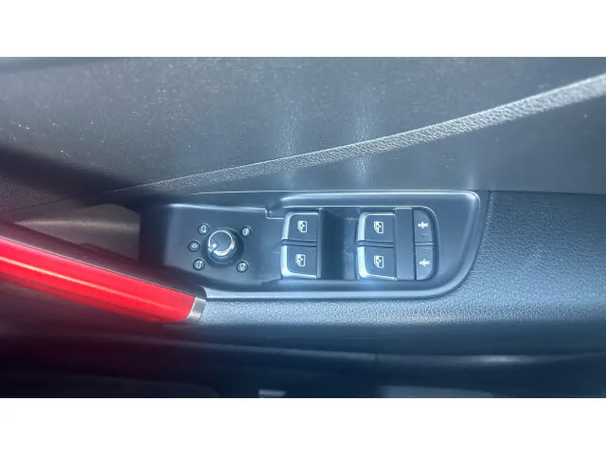 2020-audi-q2-16-30-tdi-sport-s-tronic-big-24