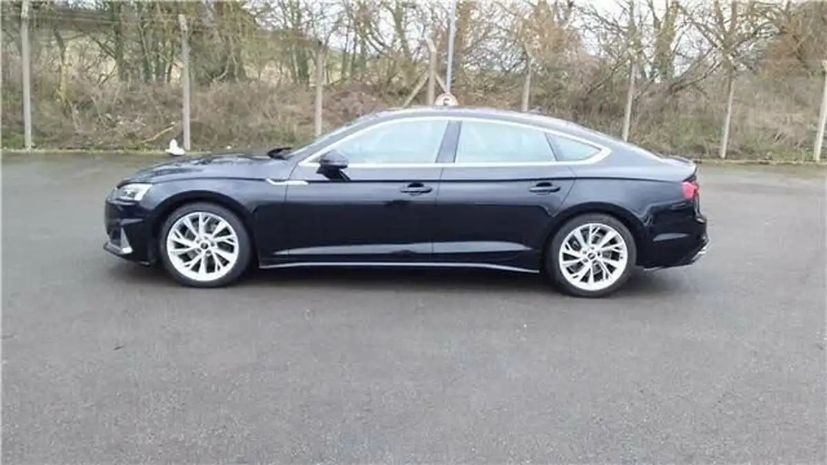 2022-audi-a5-20-35-tfsi-sportback-5d-big-5