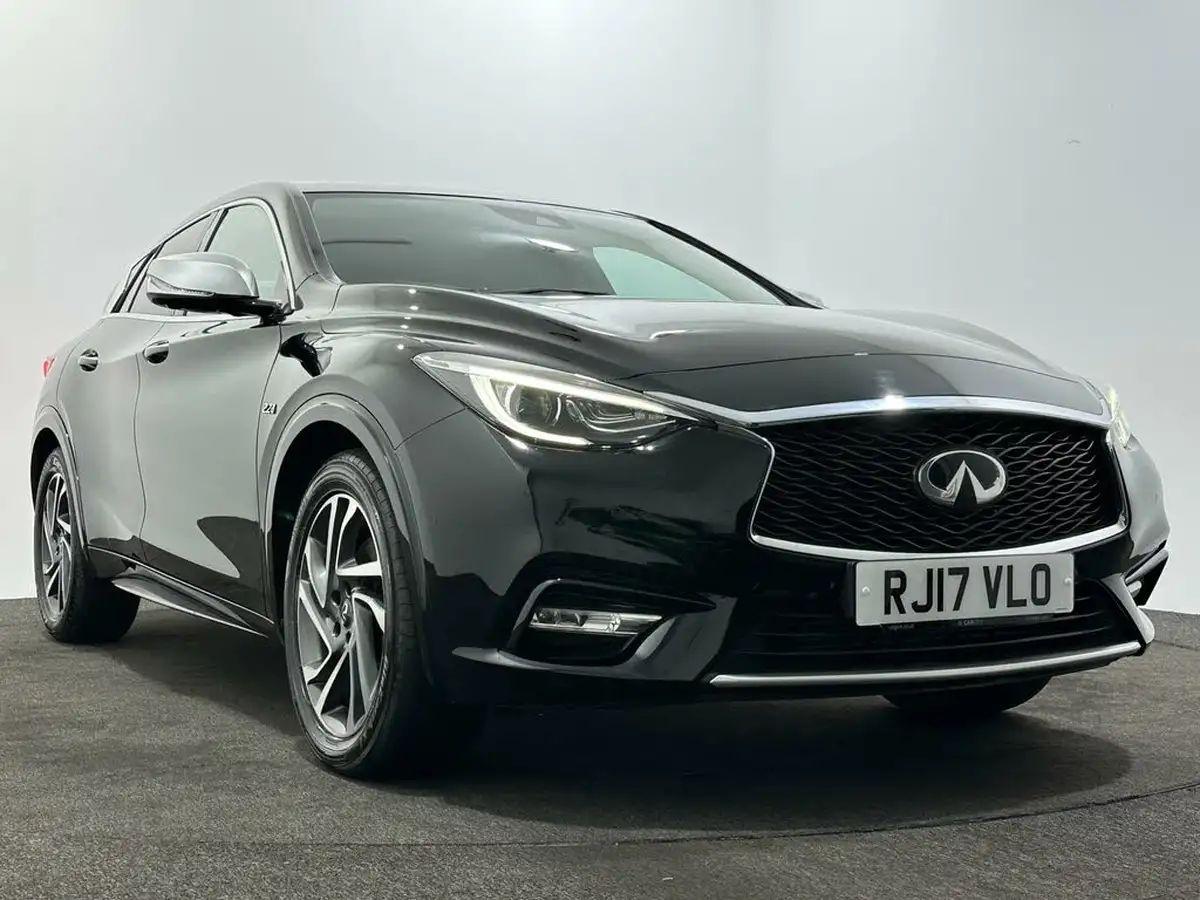 2017-infiniti-q30-22d-business-executive-big-47