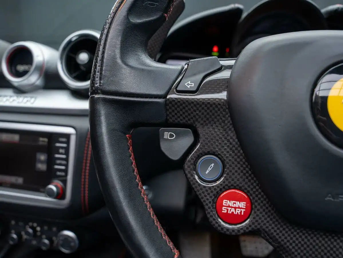 2015-ferrari-california-39-t-big-33