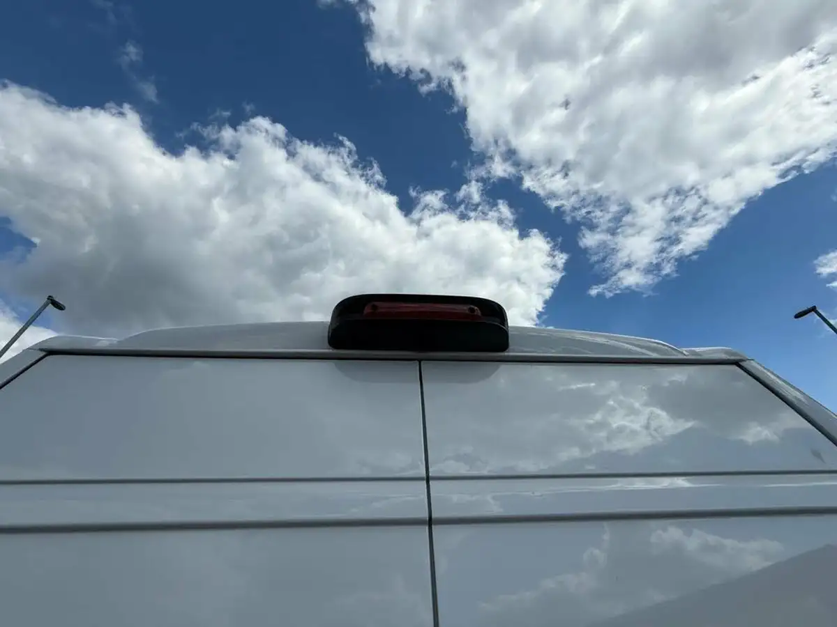 2022-citroen-relay-22bluehdi-35-l2h2-enterprise-big-10