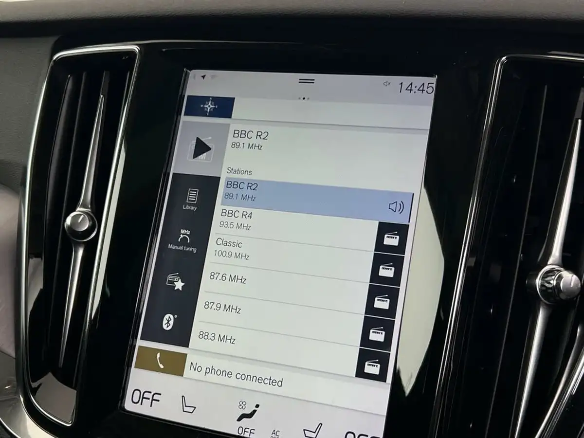 2019-volvo-v60-20td-d4-momentum-plus-geartronic-big-26
