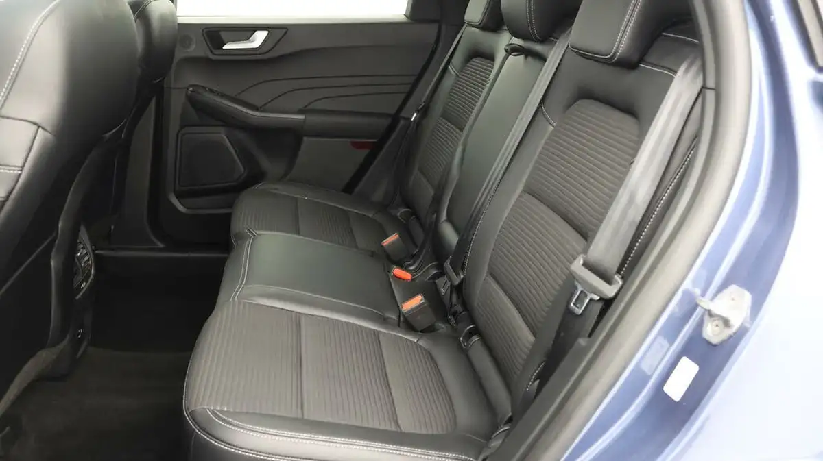 2022-ford-kuga-15-titanium-edition-auto-big-15