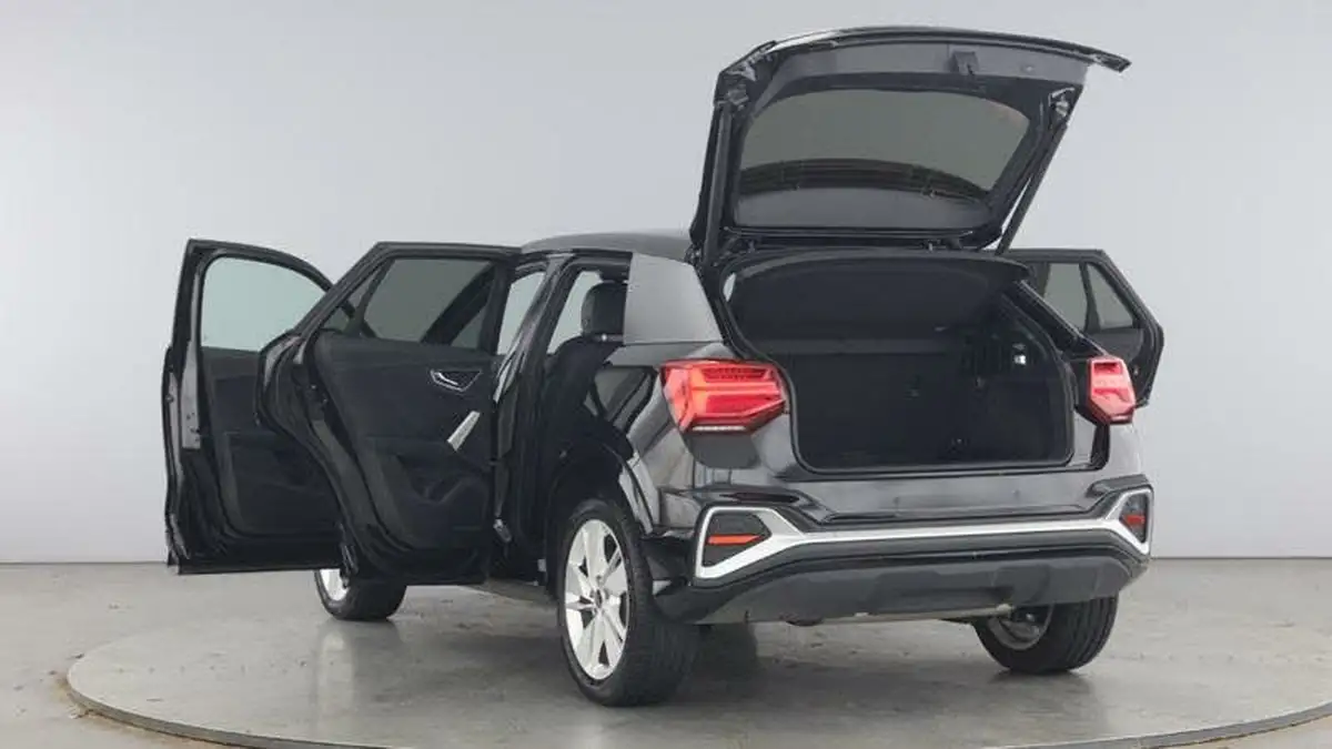 2024-audi-q2-10-30-tfsi-s-line-116ps-big-10