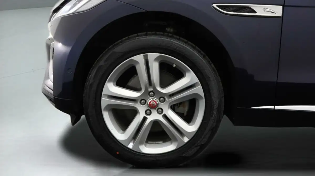 2021-jaguar-f-pace-20-d200-r-dynamic-s-mhev-big-17