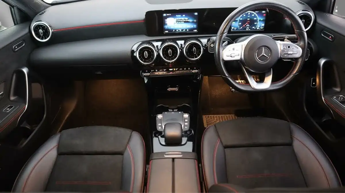 2021-mercedes-benz-a-class-13-a250e-amg-line-saloon-4d-big-13