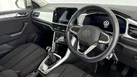 2022-volkswagen-t-roc-10-tsi-life-small-5
