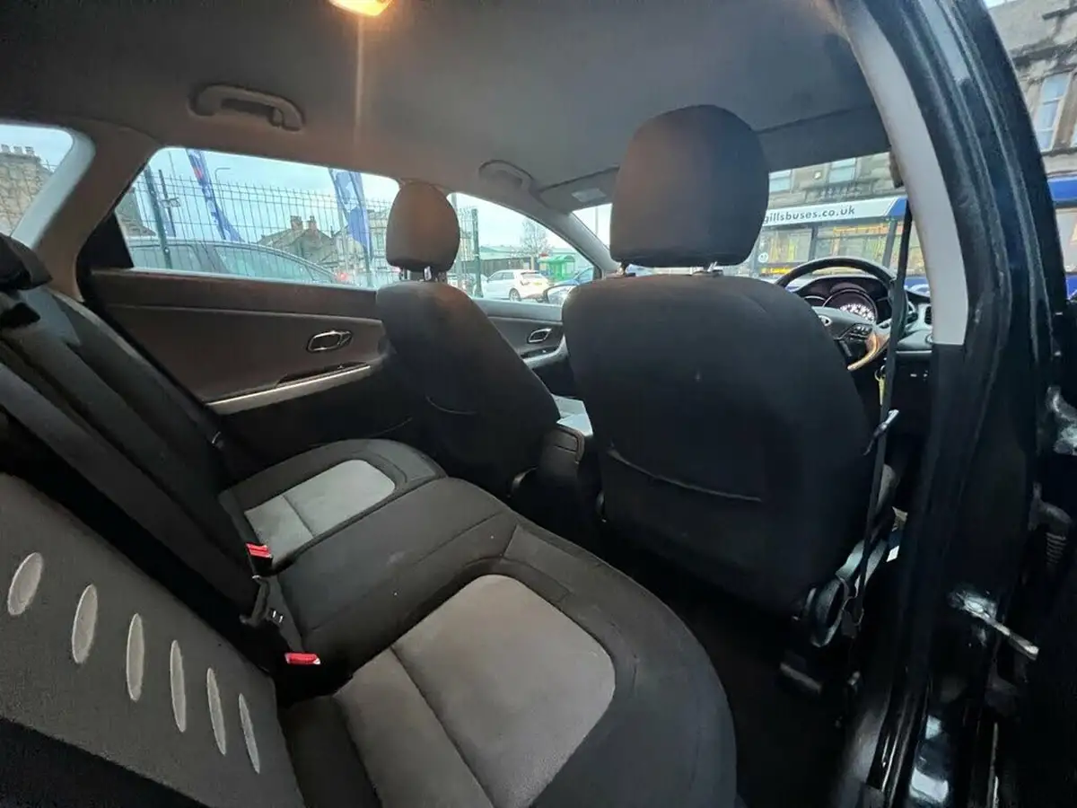 2013-kia-ceed-16crdi-2-sportswagon-auto-big-12