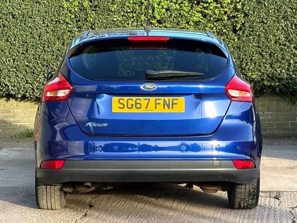 2017-ford-focus-15tdci-zetec-95ps-hatchback-big-69