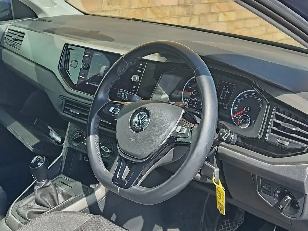 2021-volkswagen-polo-10-match-big-3