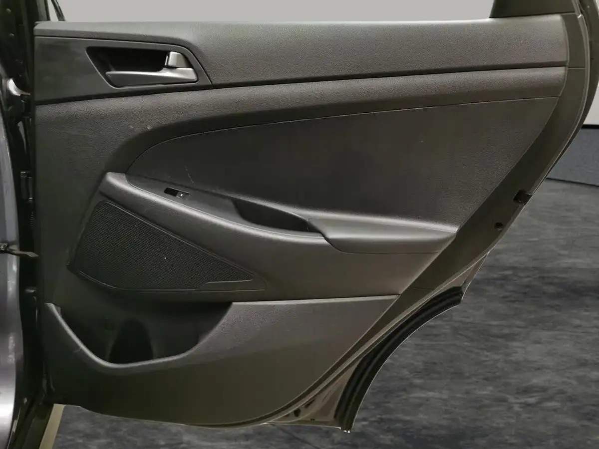 2017-hyundai-tucson-16-gdi-blue-drive-s-big-24
