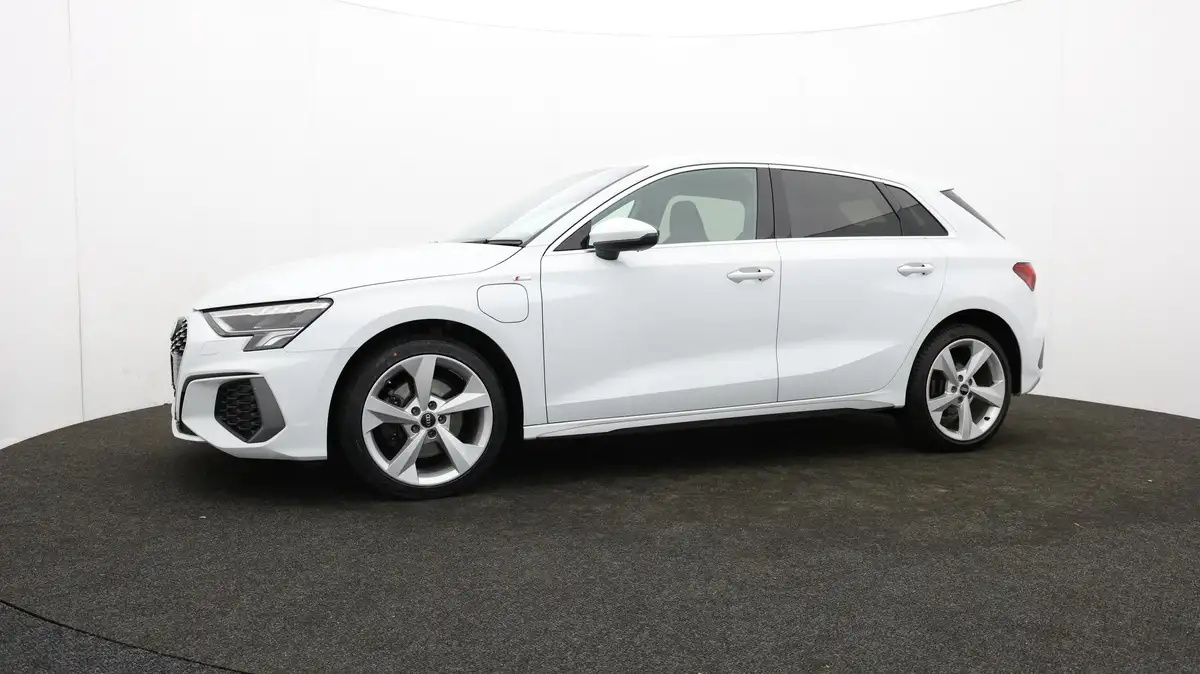 2021-audi-a3-14-40-tfsi-e-s-line-big-56