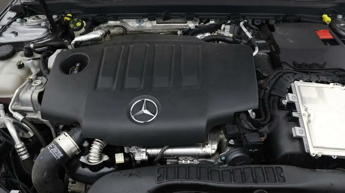 2021-mercedes-benz-a-class-20d-a220d-amg-line-premium-hatchback-5d-big-18