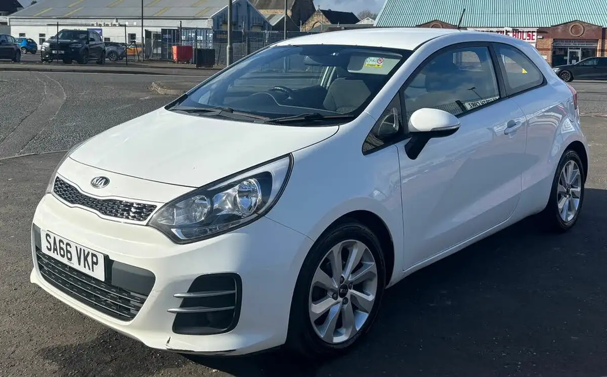 2016-kia-rio-125-2-3d-big-0