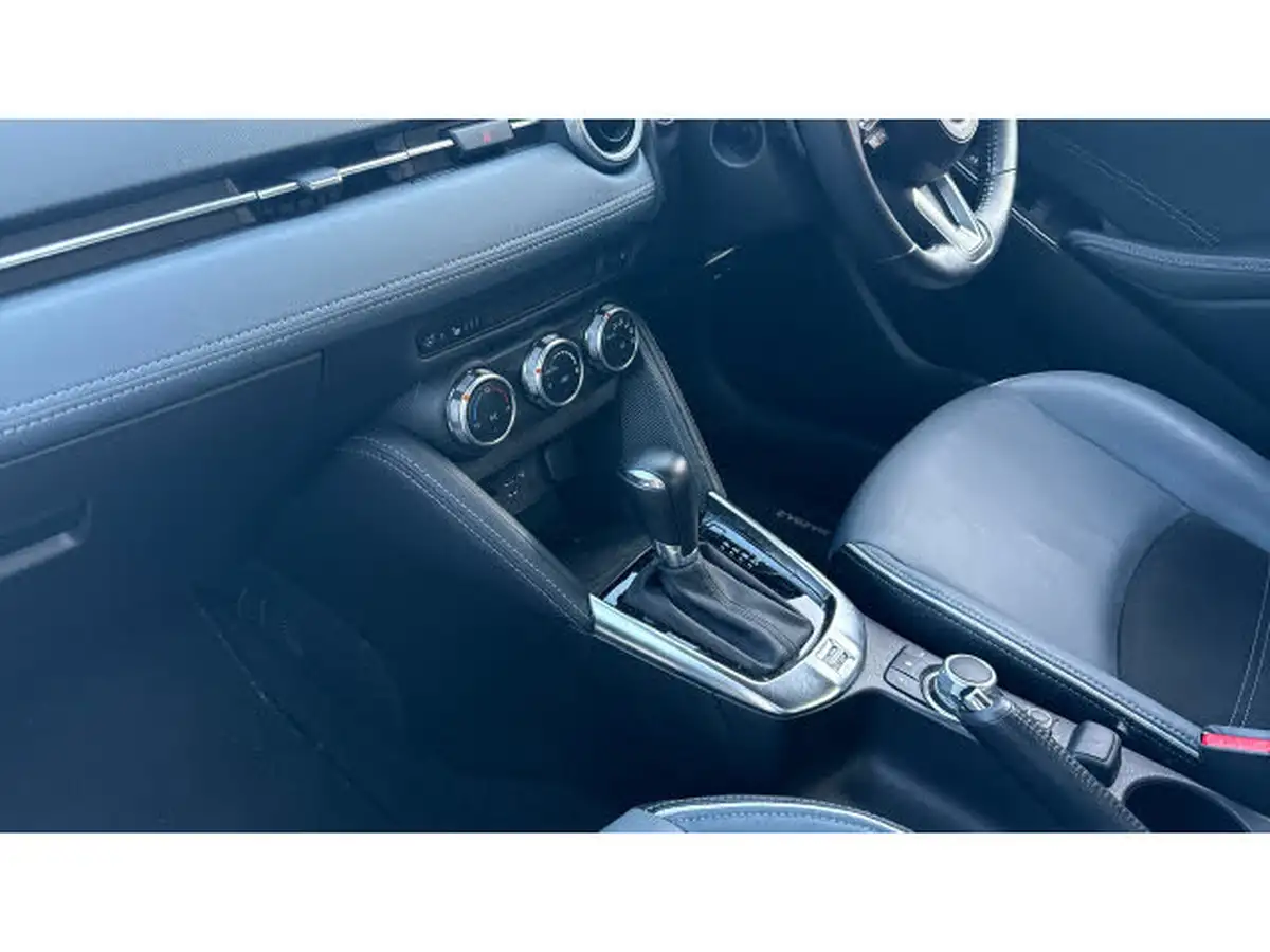 2022-mazda-mazda2-15-skyactiv-g-gt-sport-big-12