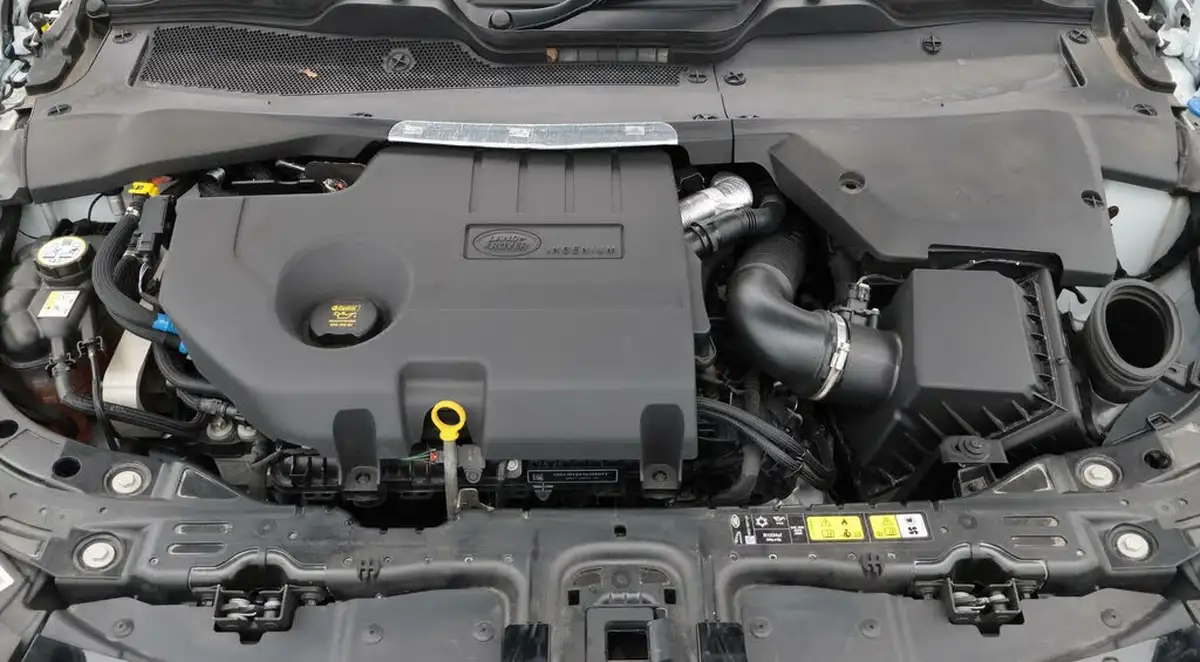 2022-land-rover-range-rover-evoque-20-d165-r-dynamic-big-19