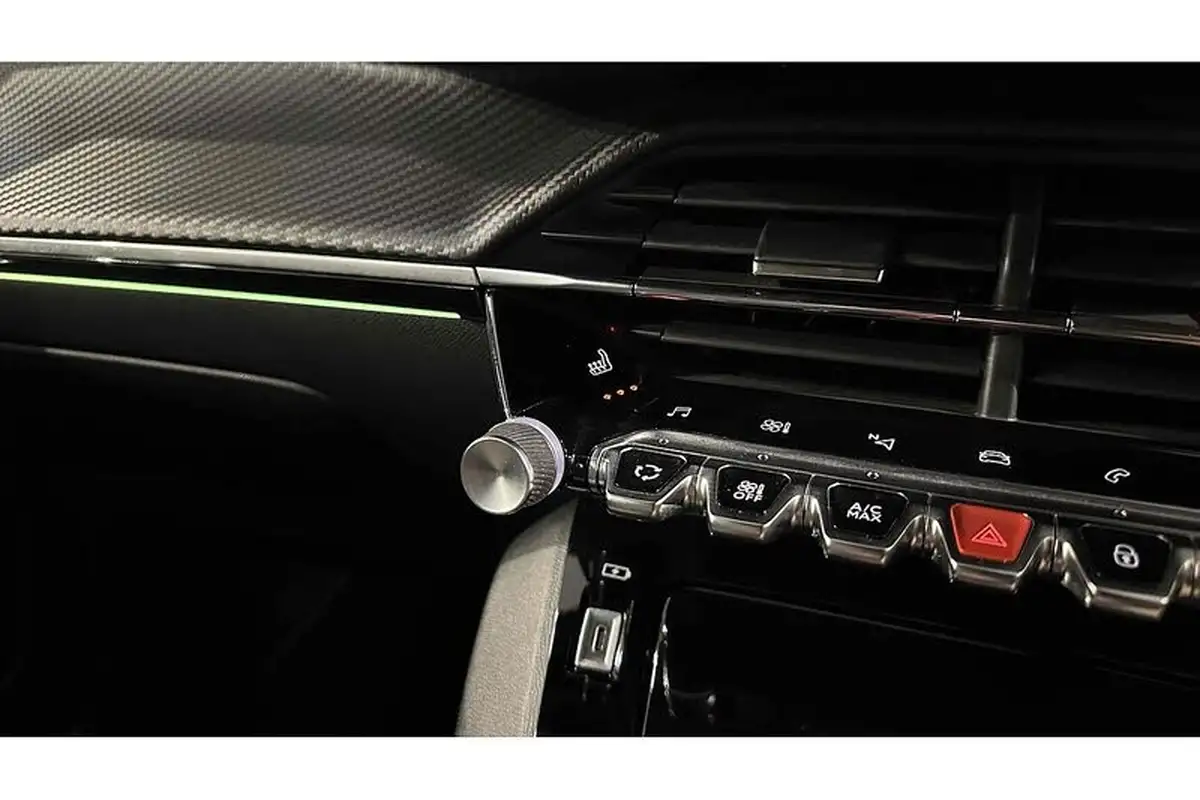 2021-peugeot-2008-suv-e-gt-premium-big-28