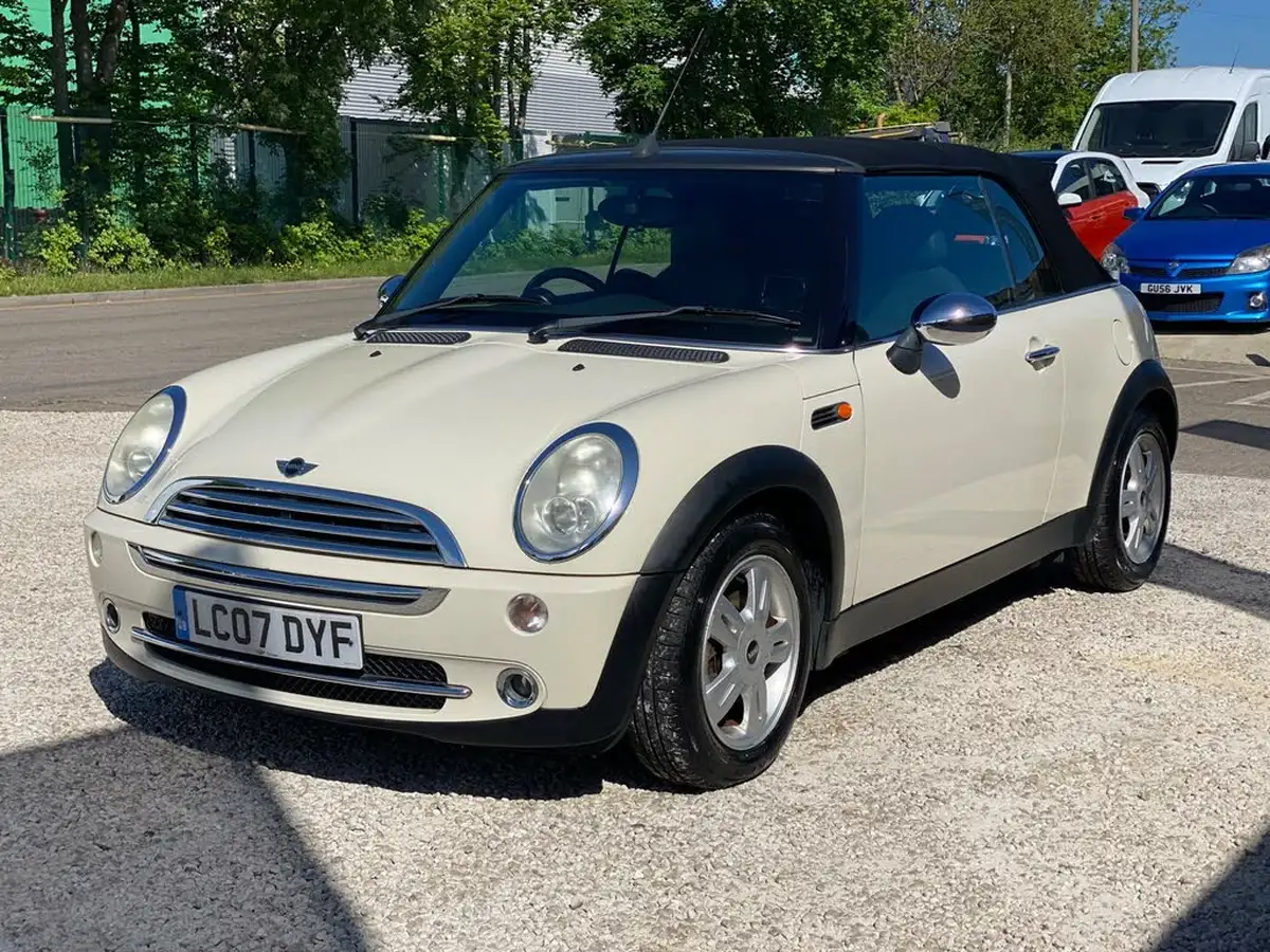 2007-mini-cooper-16-one-90bhp-convertible-2d-big-42