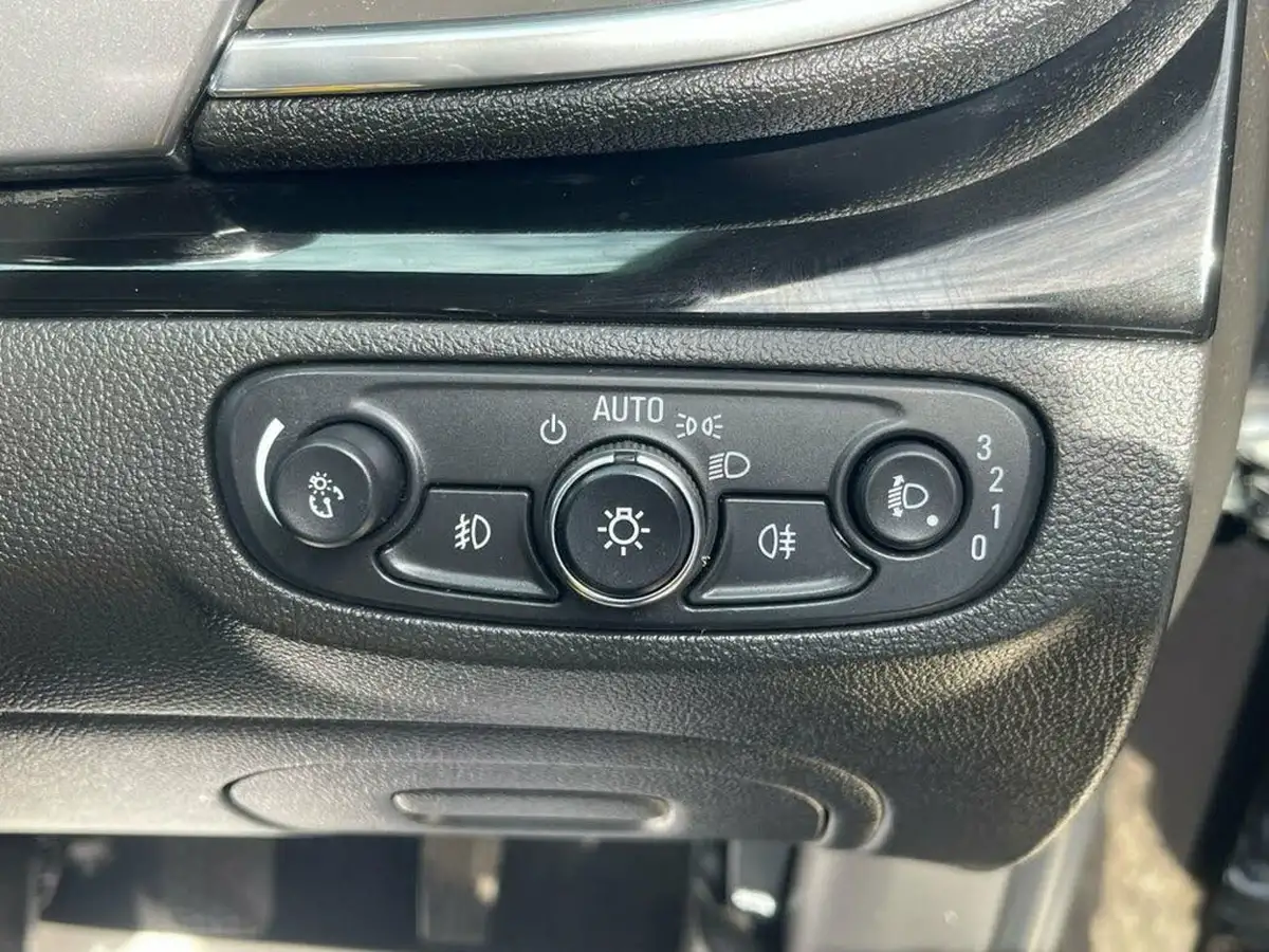 2017-vauxhall-mokka-x-14i-16v-turbo-active-140ps-ss-1364cc-big-17