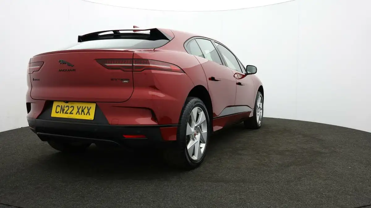 2022-jaguar-i-pace-ev400-se-big-75