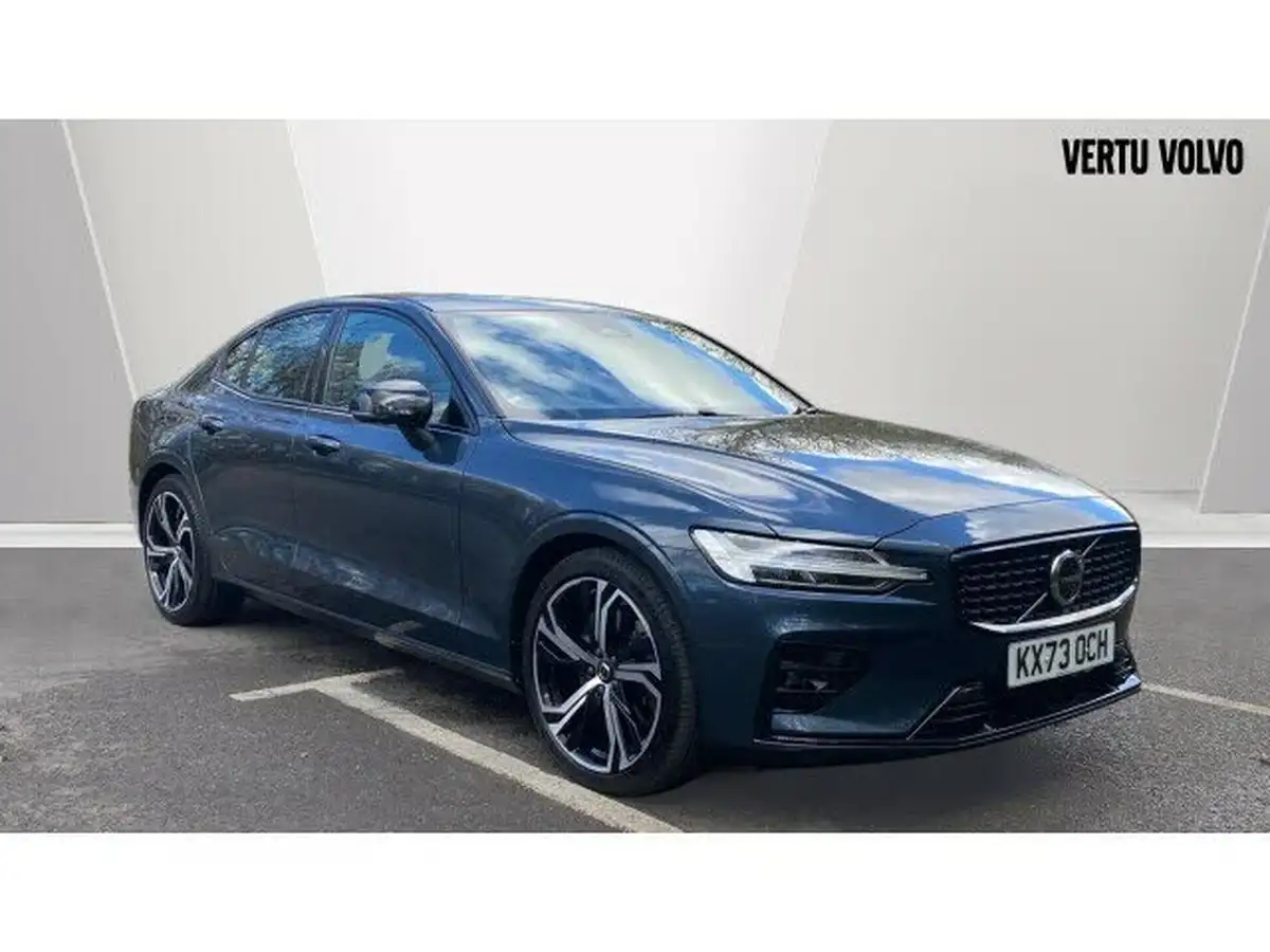2023-volvo-s60-20-b5-ultimate-247bhp-awd-dark-theme-big-0