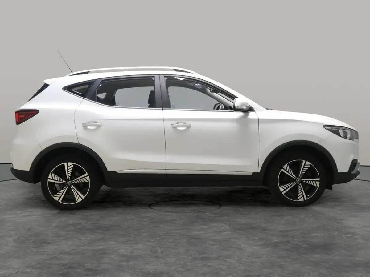 2021-mg-zs-suv-e-exclusive-ev-big-11