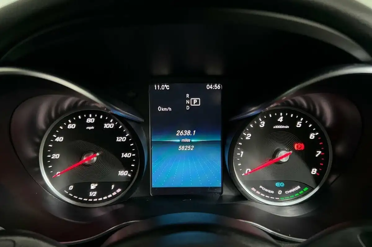 2019-mercedes-benz-c-class-15-c200-sport-ss-estate-5d-big-11