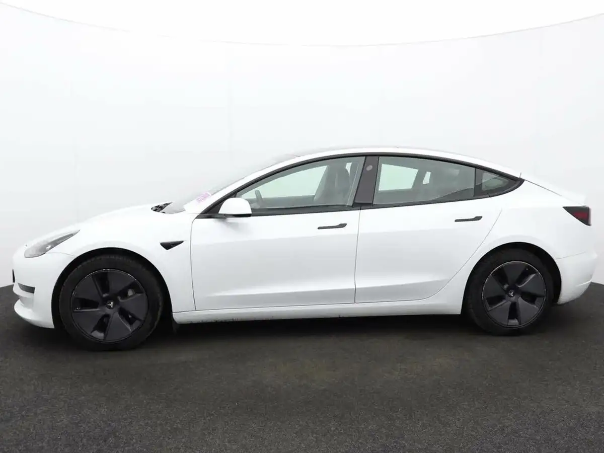 2021-tesla-model-3-e-standard-plus-big-3