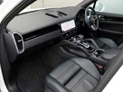2019-porsche-cayenne-30-v6-e-hybrid-e-hybrid-station-wagon-small-8
