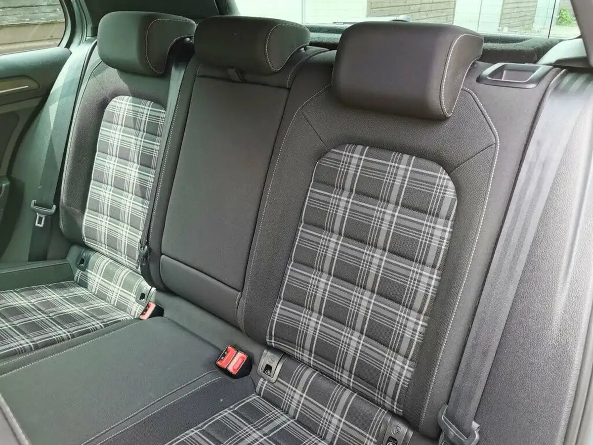 2018-volkswagen-golf-20tdi-gtd-hatchback-5d-dsg-big-28