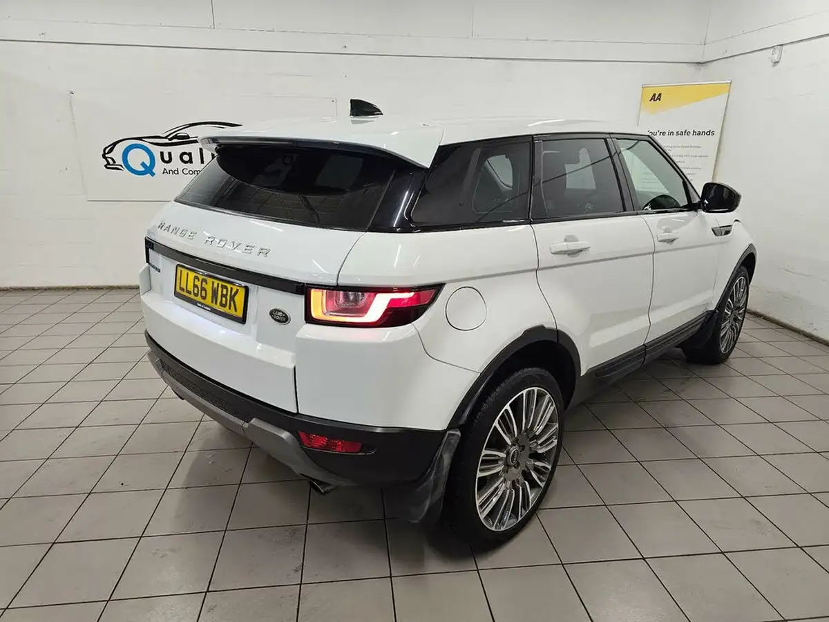 2017-land-rover-range-rover-evoque-20ed4-se-tech-hatchback-5d-big-5