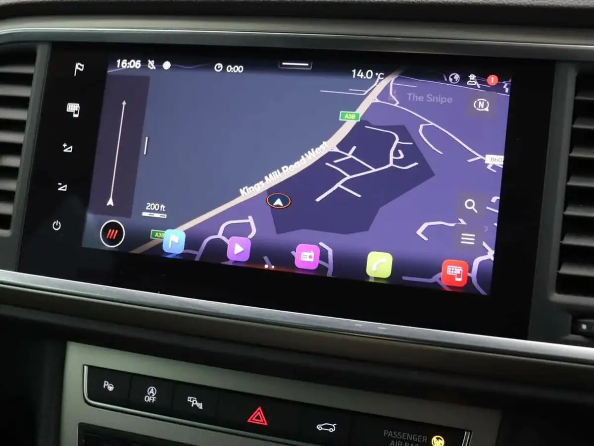 2022-seat-ateca-15-ecotsi-xperience-lux-dsg-big-16