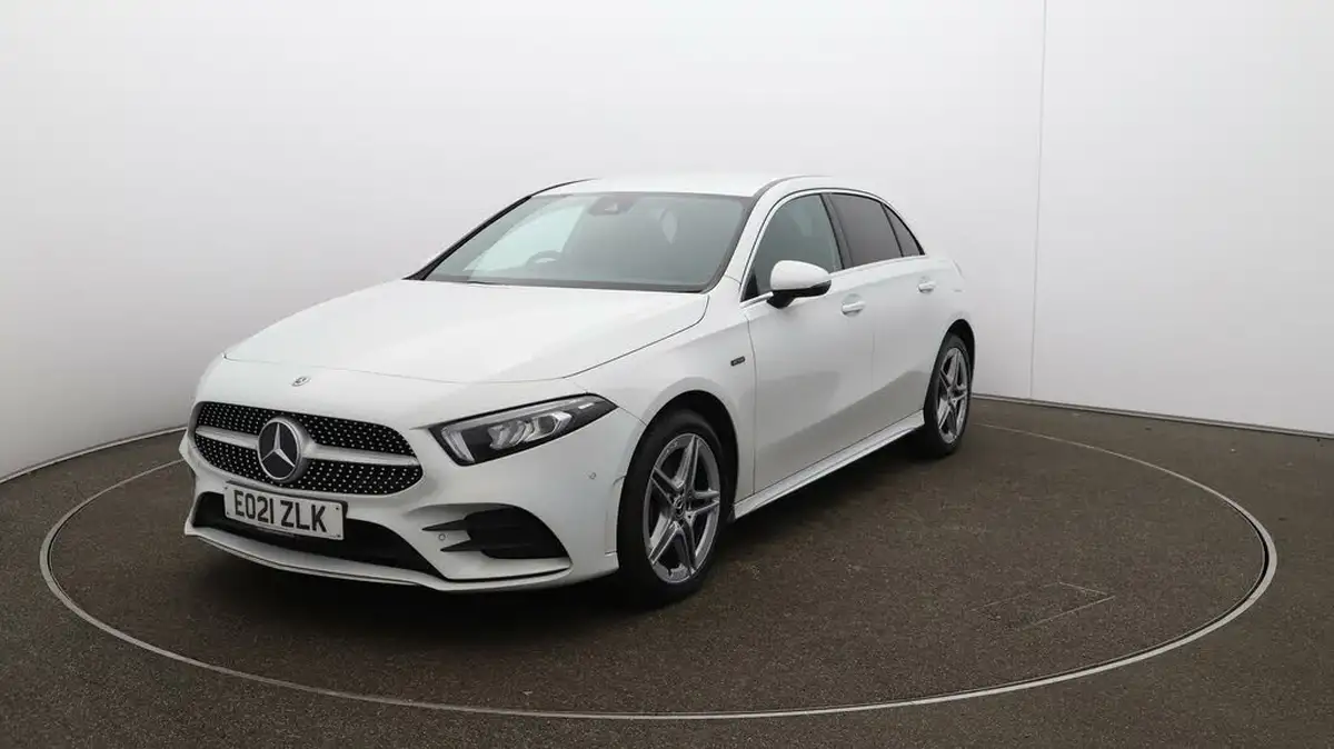 2021-mercedes-benz-a-class-13-a250e-amg-line-executive-hatchback-5d-big-30