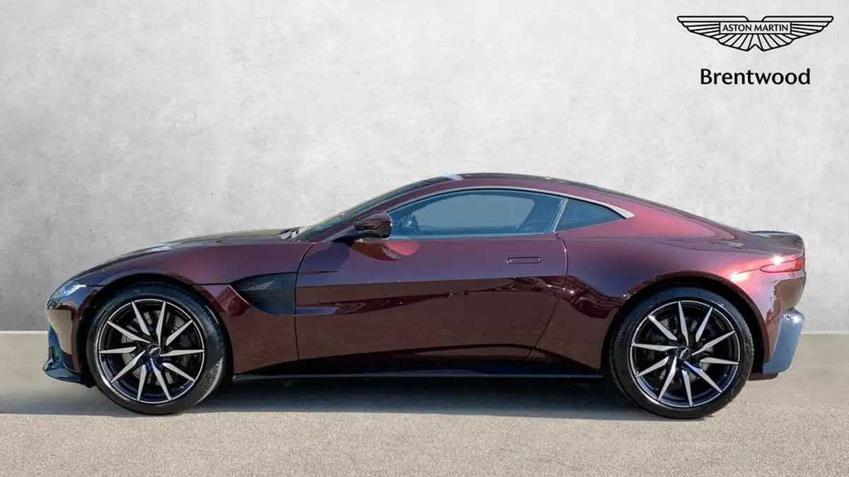 2019-aston-martin-vantage-40-v8-vantage-big-11