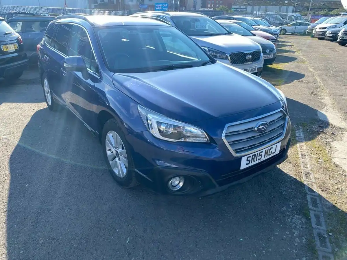 2015-subaru-outback-20td-se-lineartronic-big-0