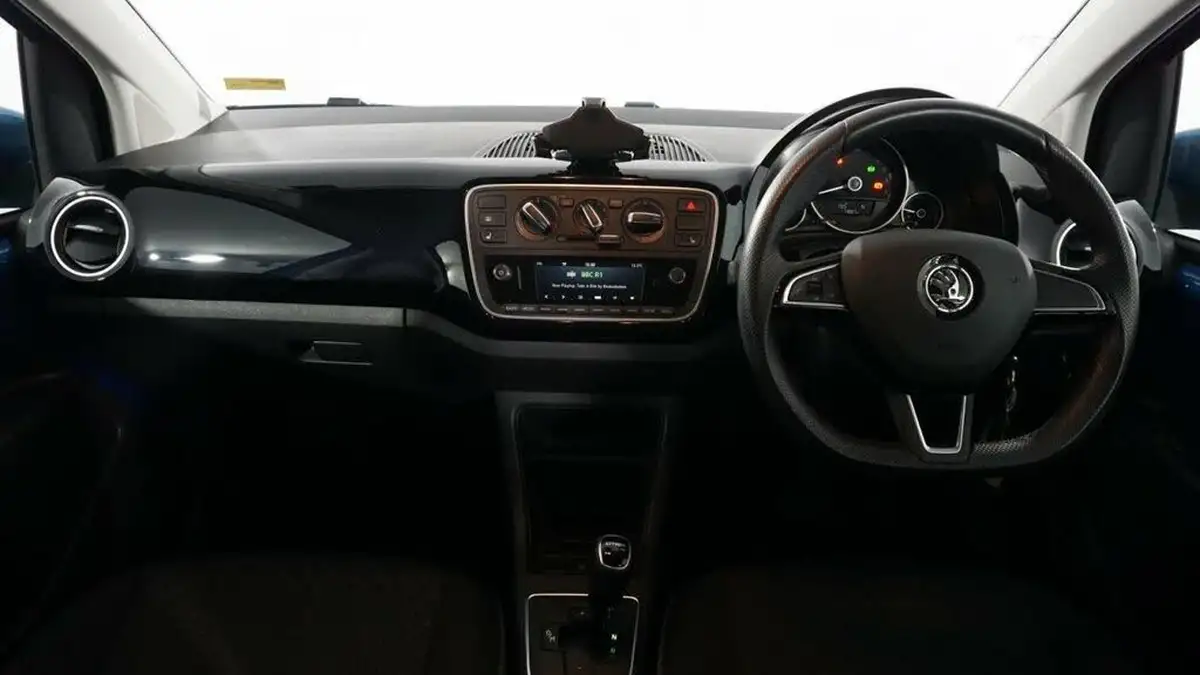 2018-skoda-citigo-10-se-l-75ps-5d-asg-big-12