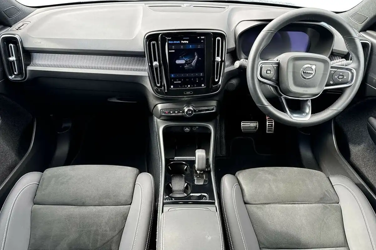 2022-volvo-xc40-e-recharge-plus-228bhp-big-5