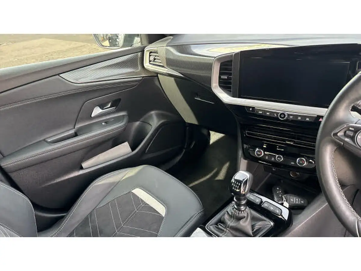 2023-vauxhall-mokka-12-ultimate-136ps-big-13