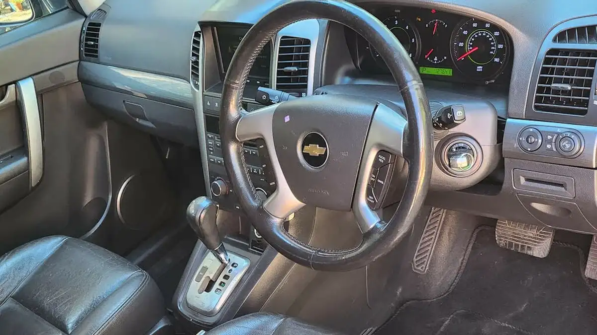 2010-chevrolet-captiva-20td-ltz-auto-big-4