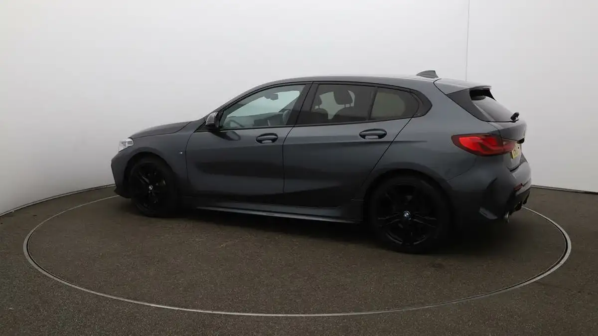 2021-bmw-1-series-15-118i-m-sport-lcp-dct-big-40