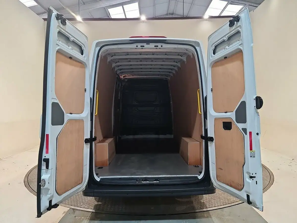 2024-volkswagen-crafter-20tdi-cr35-lwb-commerce-plus-140pseu6d-big-22