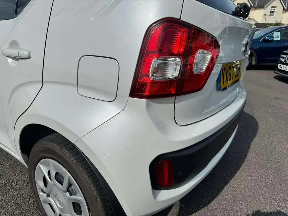 2017-suzuki-ignis-12-dualjet-sz3-big-28