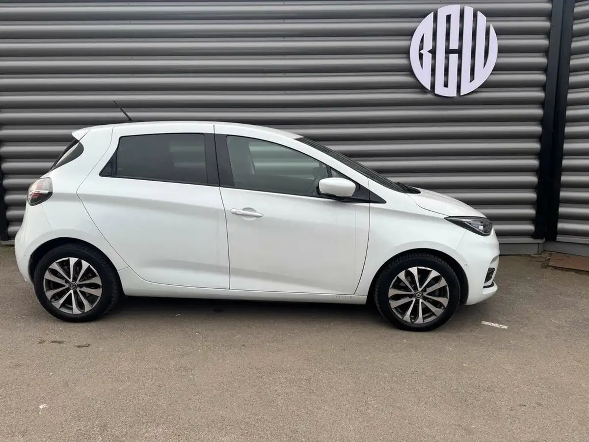 2021-renault-zoe-e-gt-line-big-5