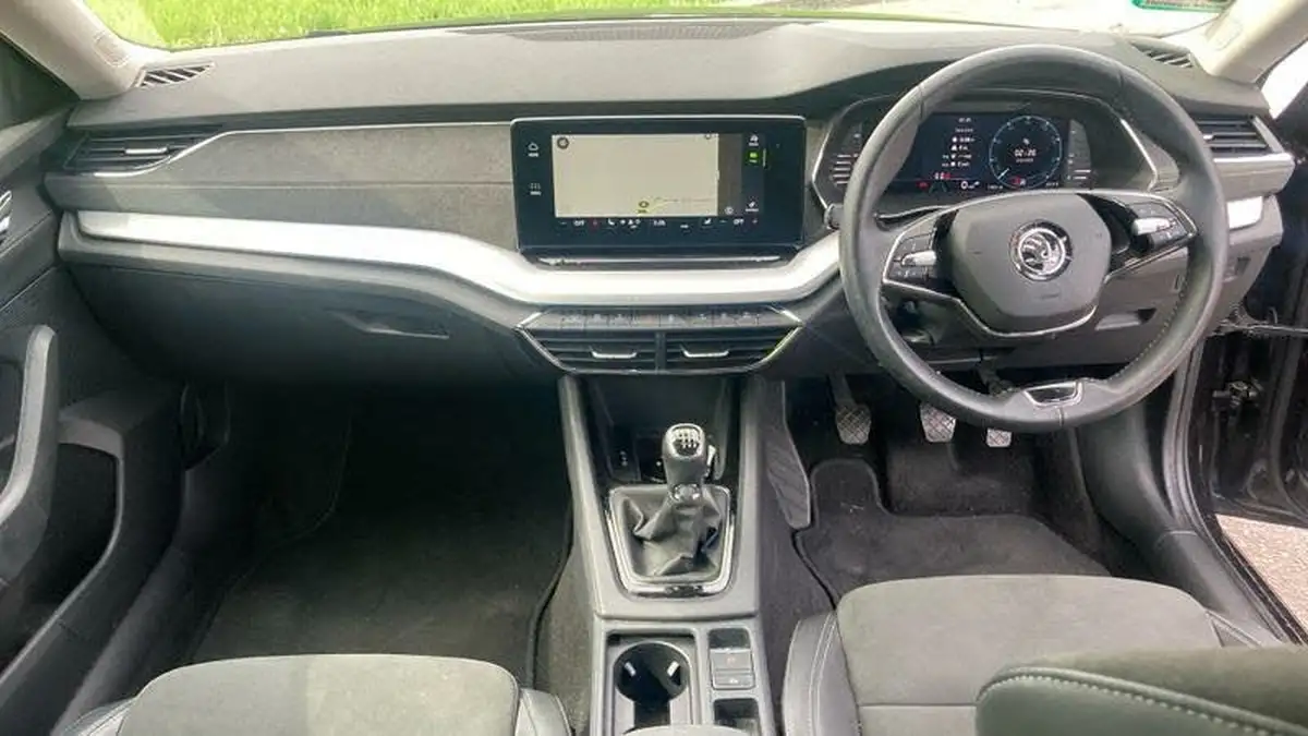 2023-skoda-octavia-15-tsi-se-l-hatchback-big-7