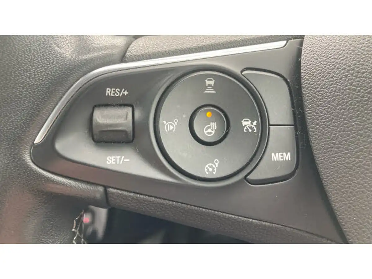 2022-vauxhall-mokka-e-elite-premium-big-29