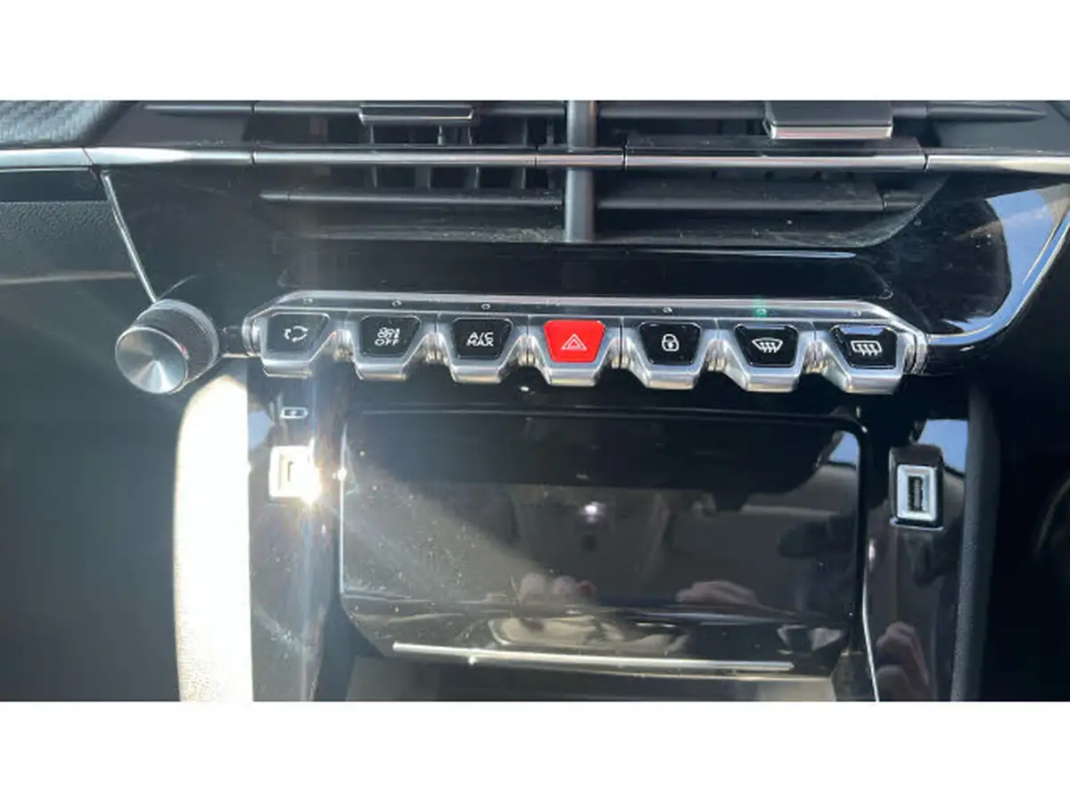 2021-peugeot-2008-suv-12-puretech-allure-premium-130bhp-big-29